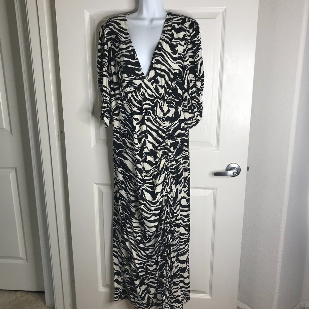 NWT H&M Women's Animal Print Dress Black/White ~ Size XL